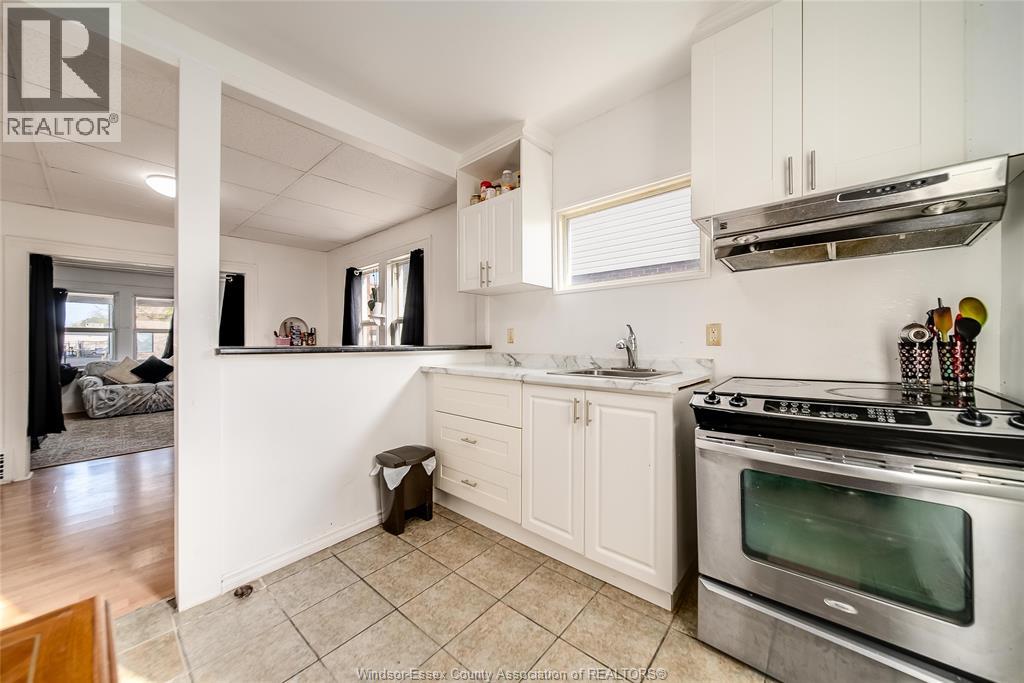 1531 WINDSOR AVENUE - 15