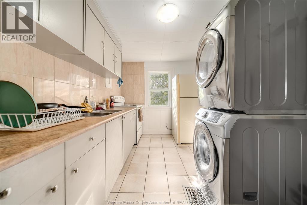 1531 WINDSOR AVENUE - 18