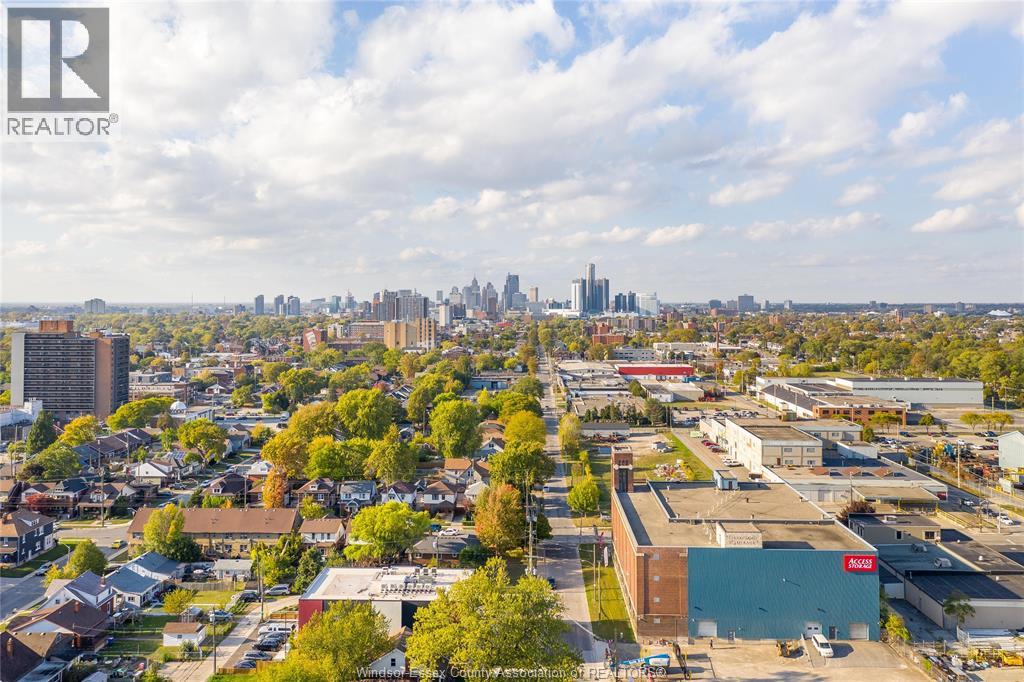 1531 WINDSOR AVENUE - 2