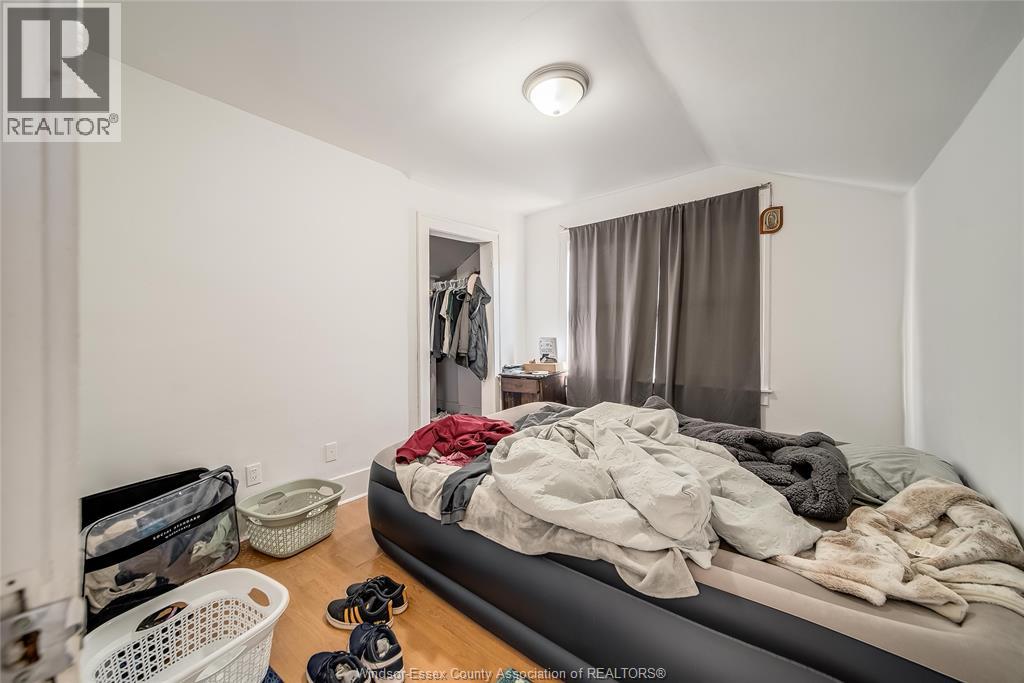 1531 WINDSOR AVENUE - 23