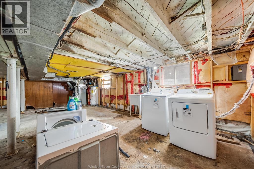 1531 WINDSOR AVENUE - 30
