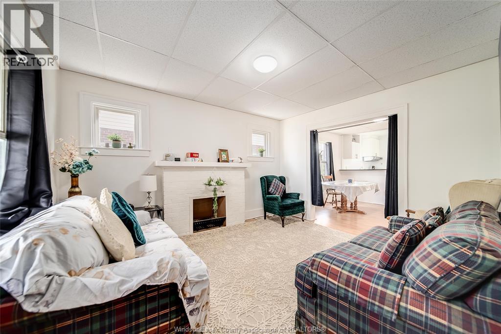 1531 WINDSOR AVENUE - 8