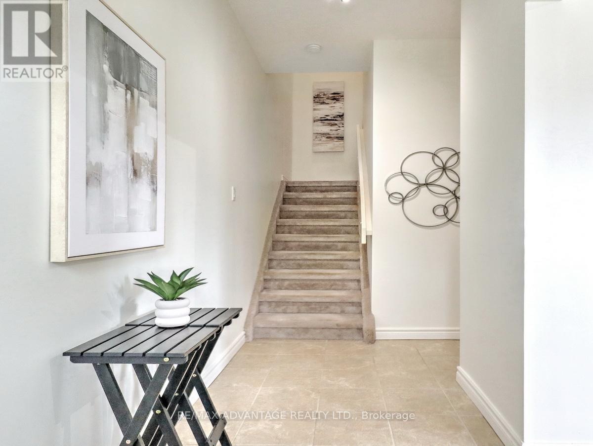 #8 374 FRONT STREET - 22