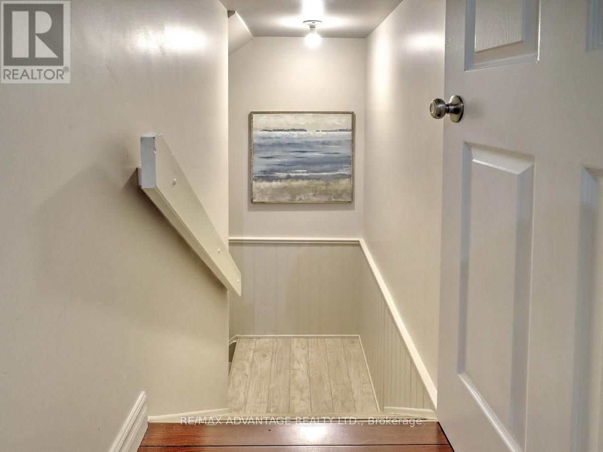 #8 374 FRONT STREET - 38