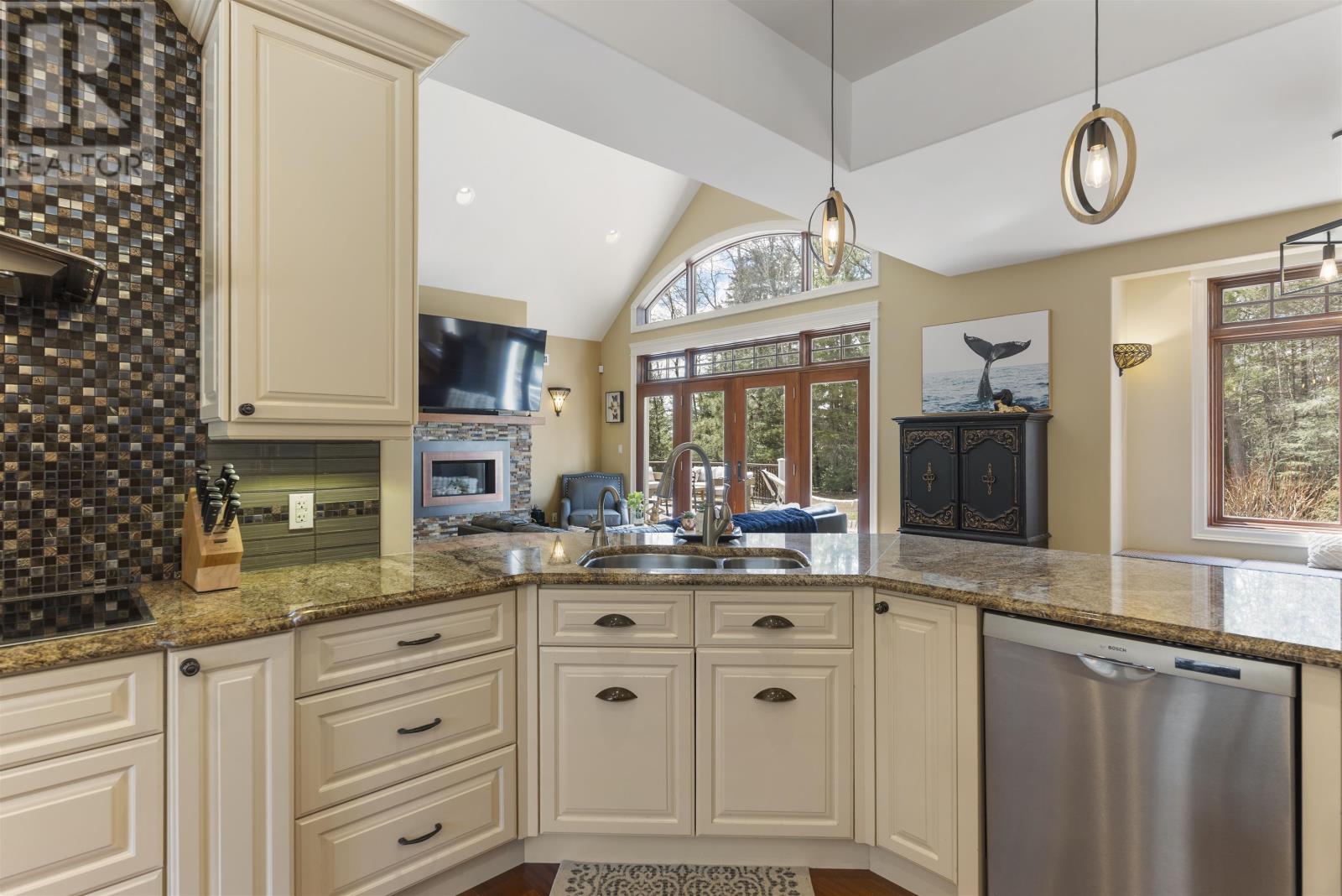 791 Hilldale RD - 13