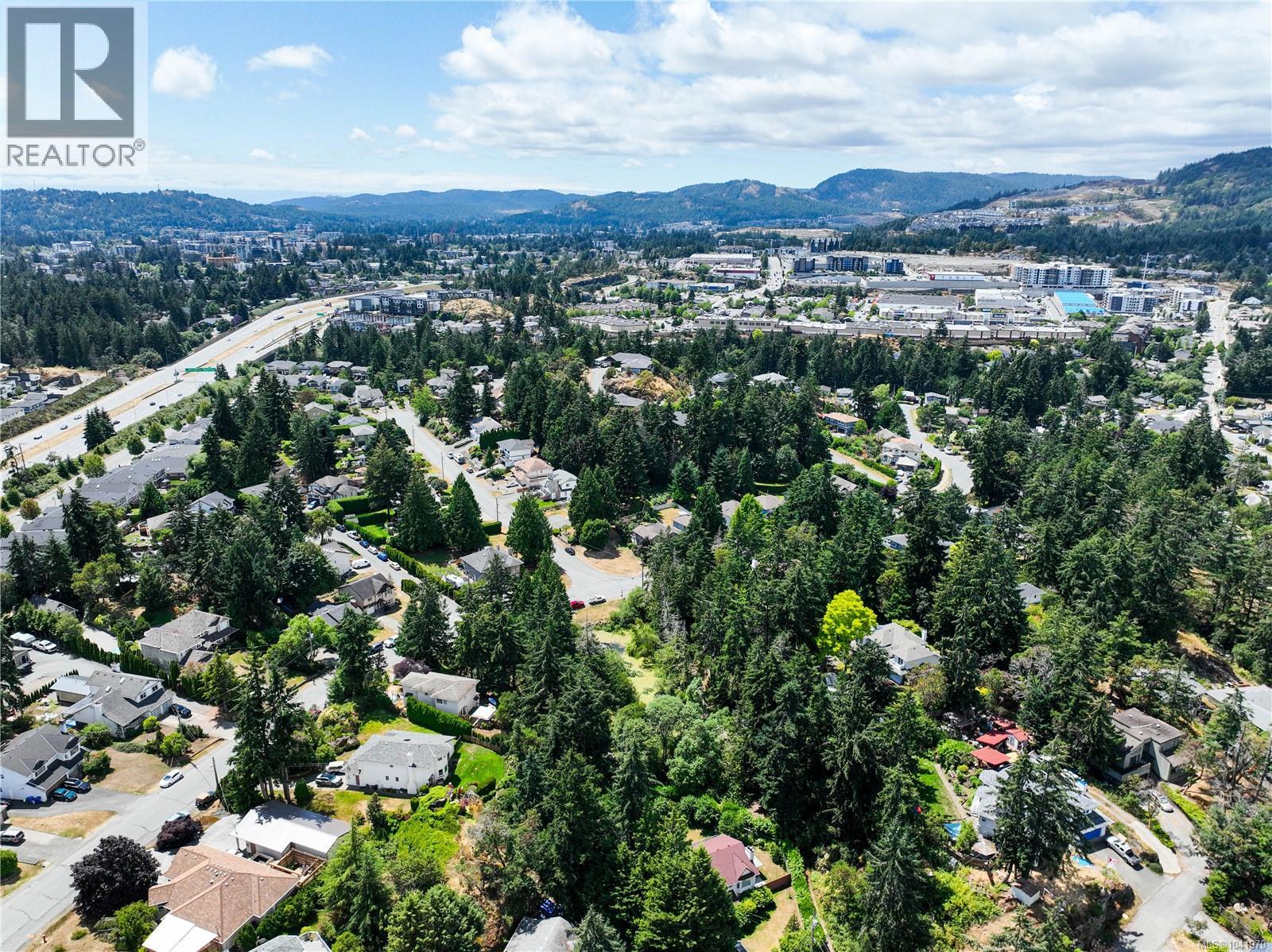 #157 300 Phelps Ave - 36