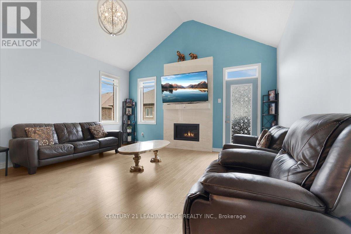 16 FAIMIRA AVENUE - 12