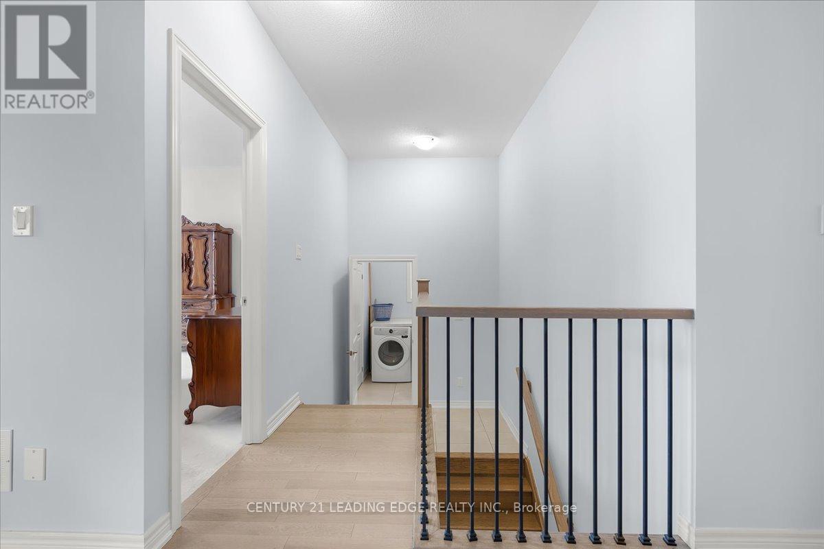 16 FAIMIRA AVENUE - 24