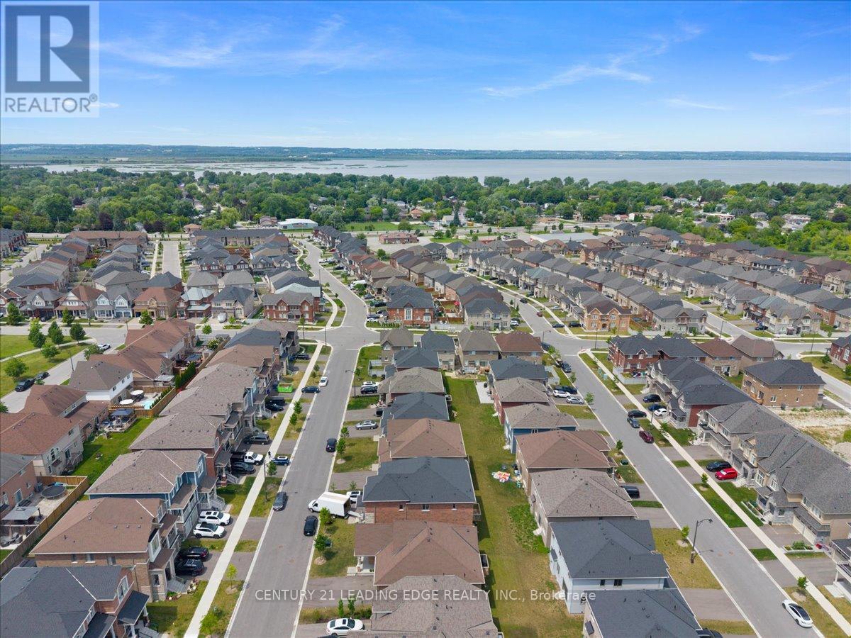 16 FAIMIRA AVENUE - 38
