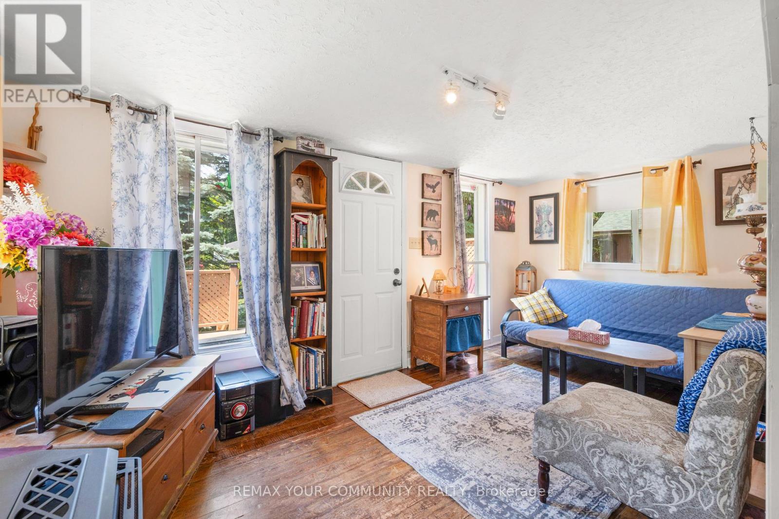 101 DUNKIRK AVENUE - 6