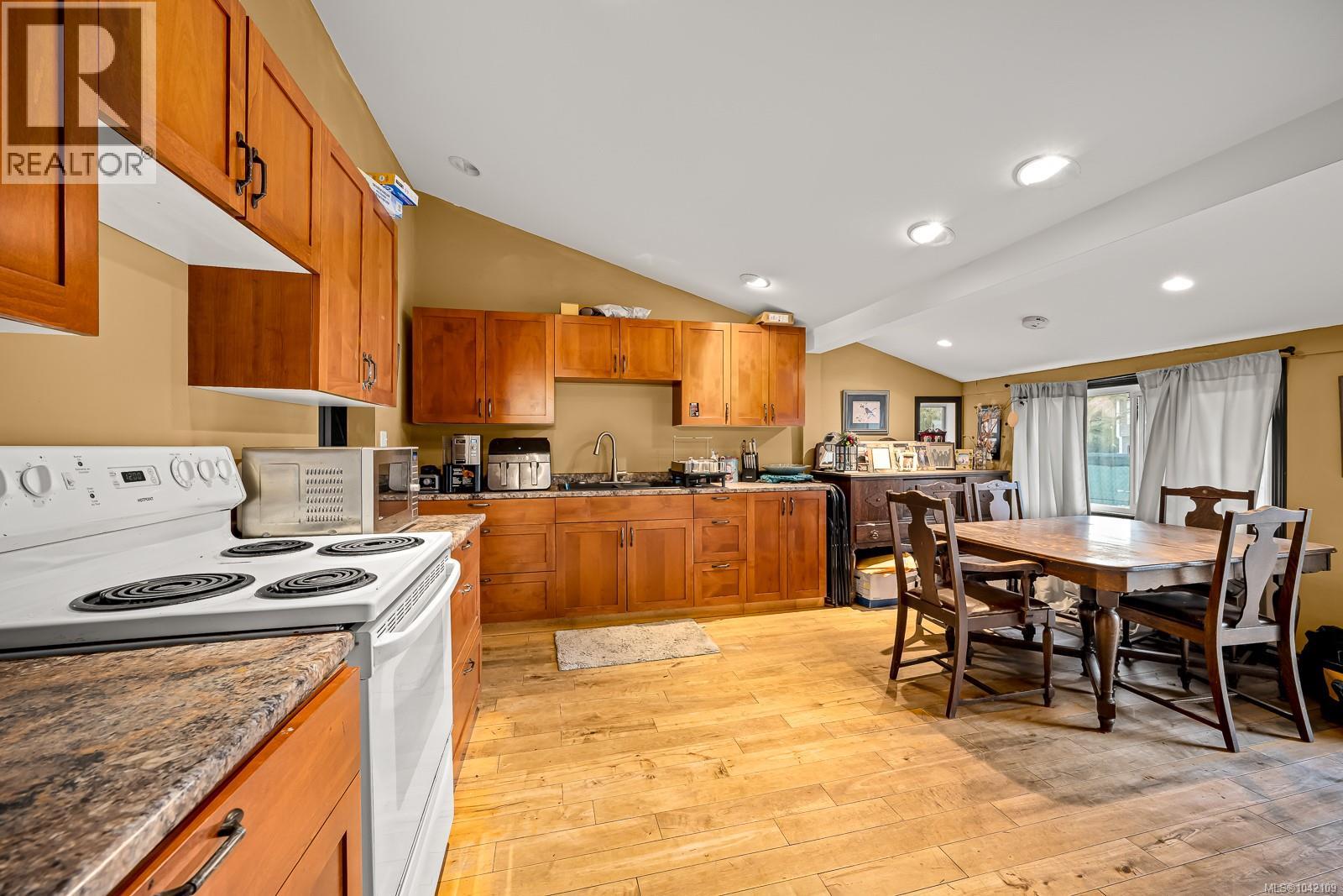 1576 Owen Rd - 2