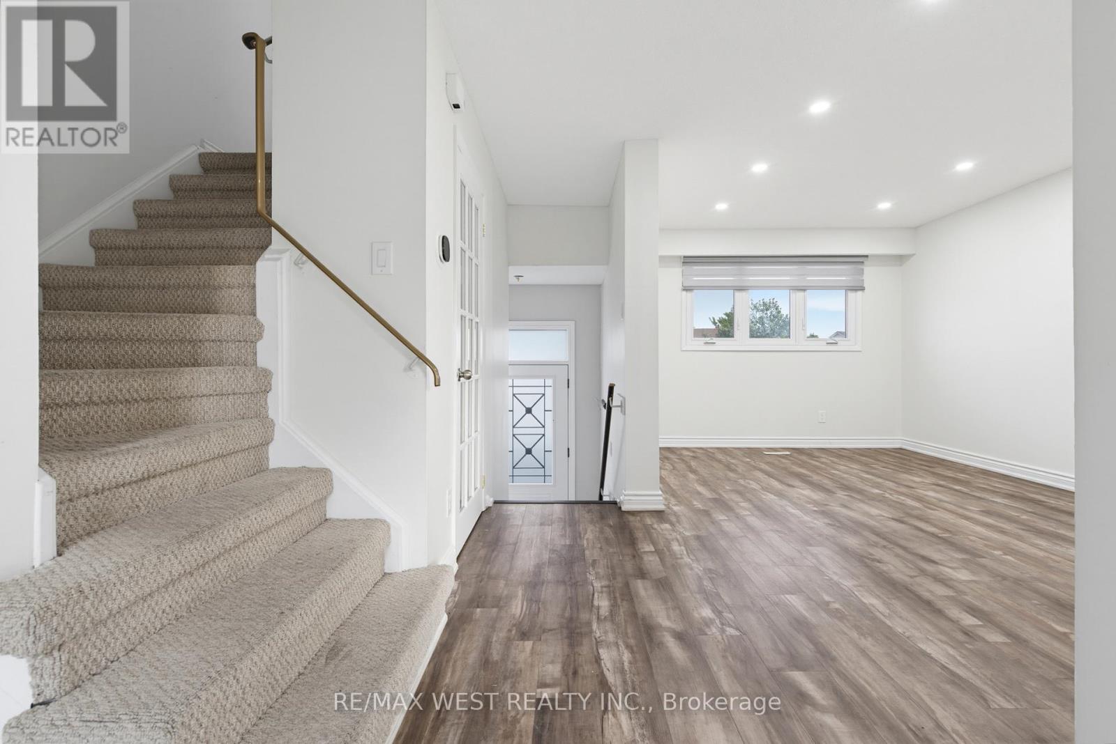24 PRIMROSE CRESCENT - 10