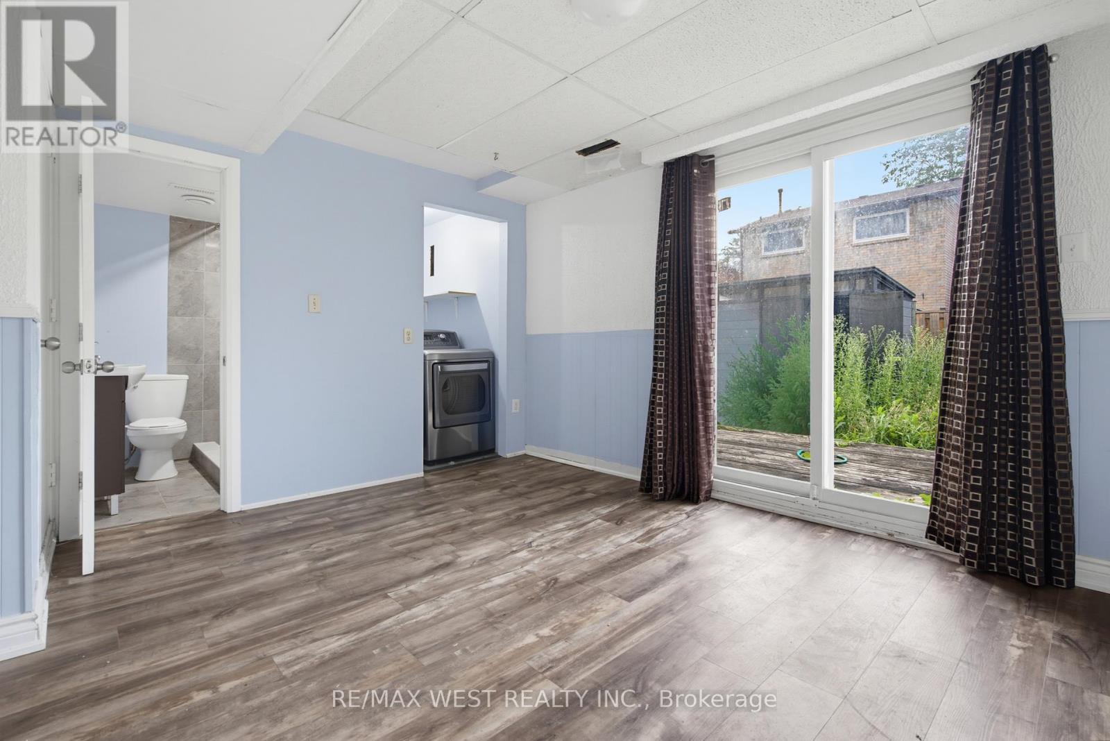 24 PRIMROSE CRESCENT - 25