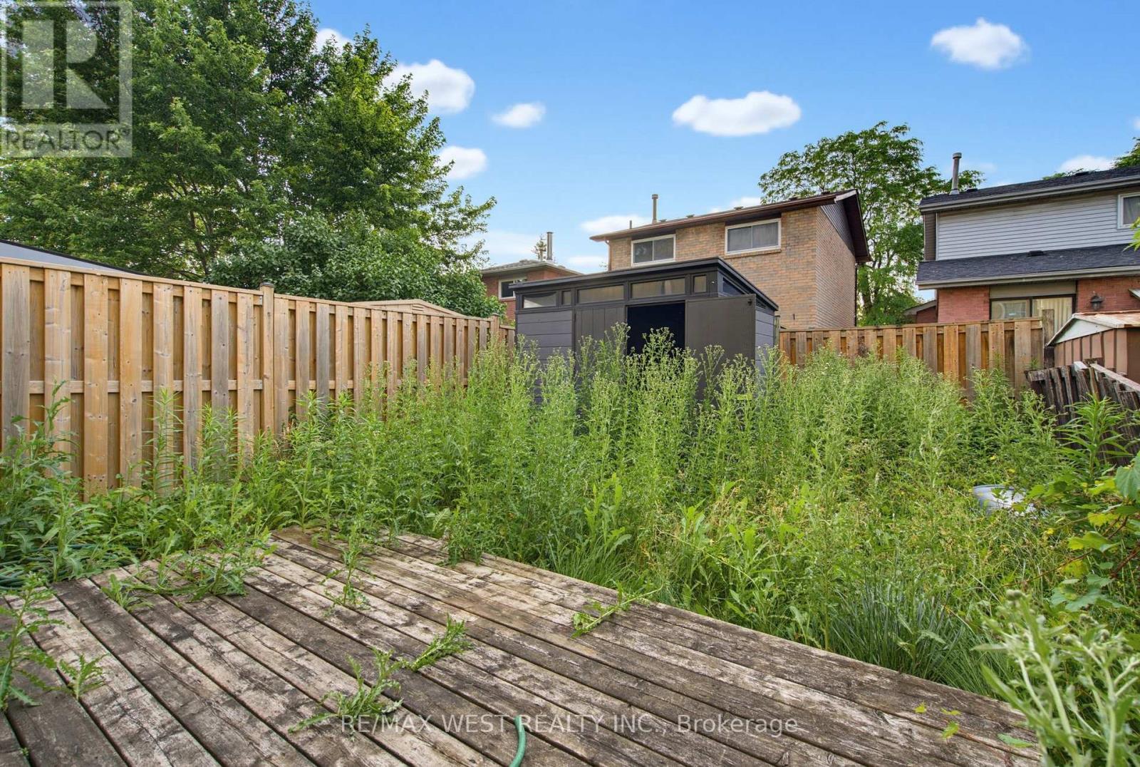 24 PRIMROSE CRESCENT - 29
