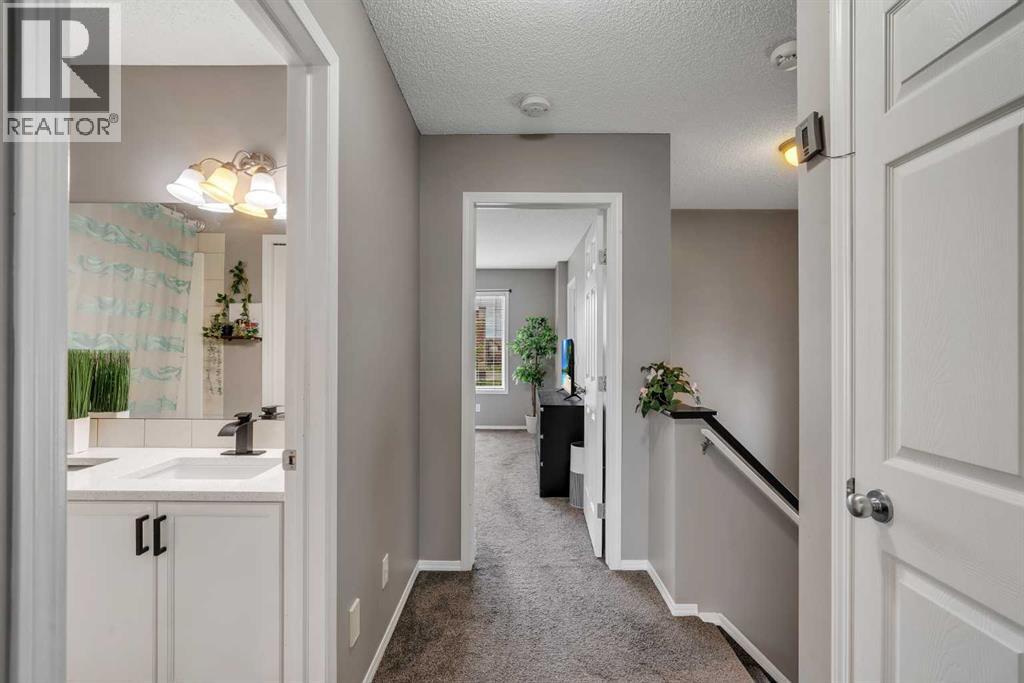 12 Copperfield Rise SE — photo 34