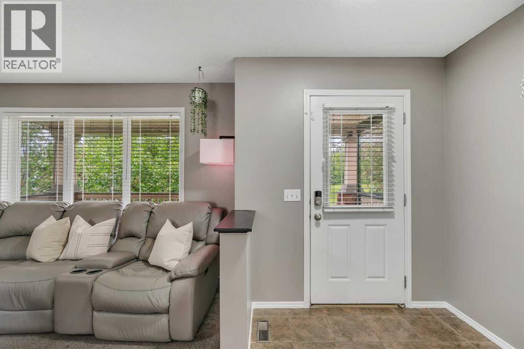 12 Copperfield Rise SE — photo 8