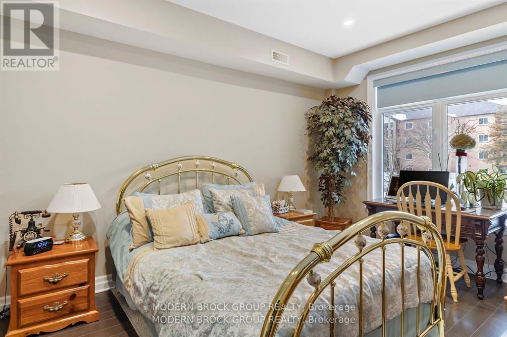 #103 1109 MILLWOOD AVENUE - 19