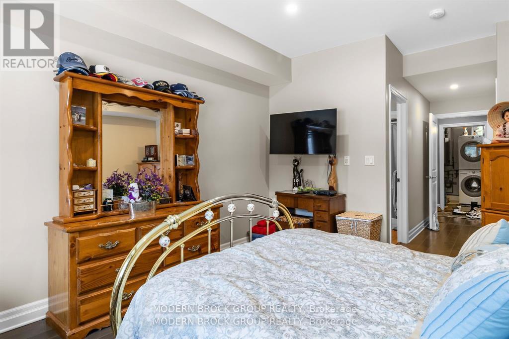 #103 1109 MILLWOOD AVENUE - 20