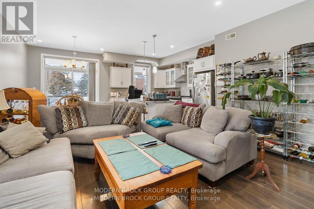 #103 1109 MILLWOOD AVENUE - 8