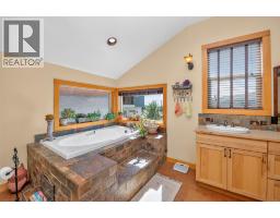3604 Pleasant Valley Road, Vernon, BC V1T4L6 Photo 45
