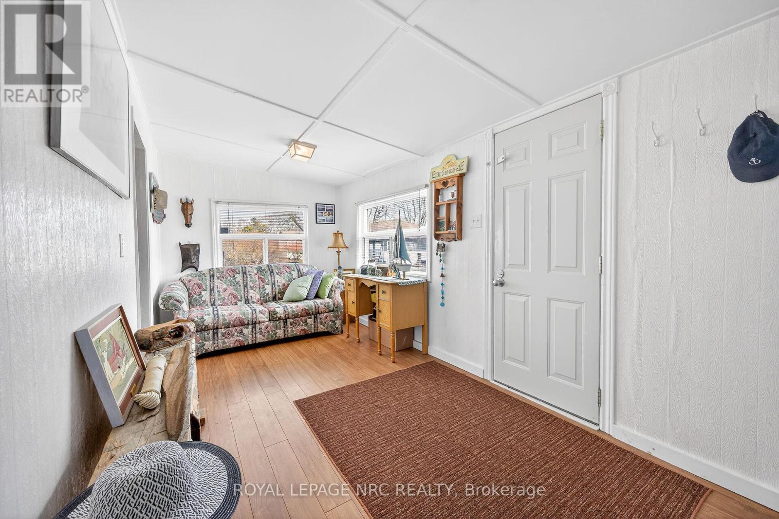 49 HEATHER LANE - 32