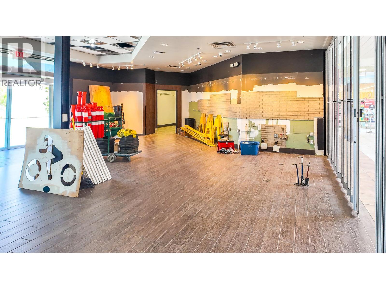 102 1151 10th Avenue Southwest, Salmon Arm