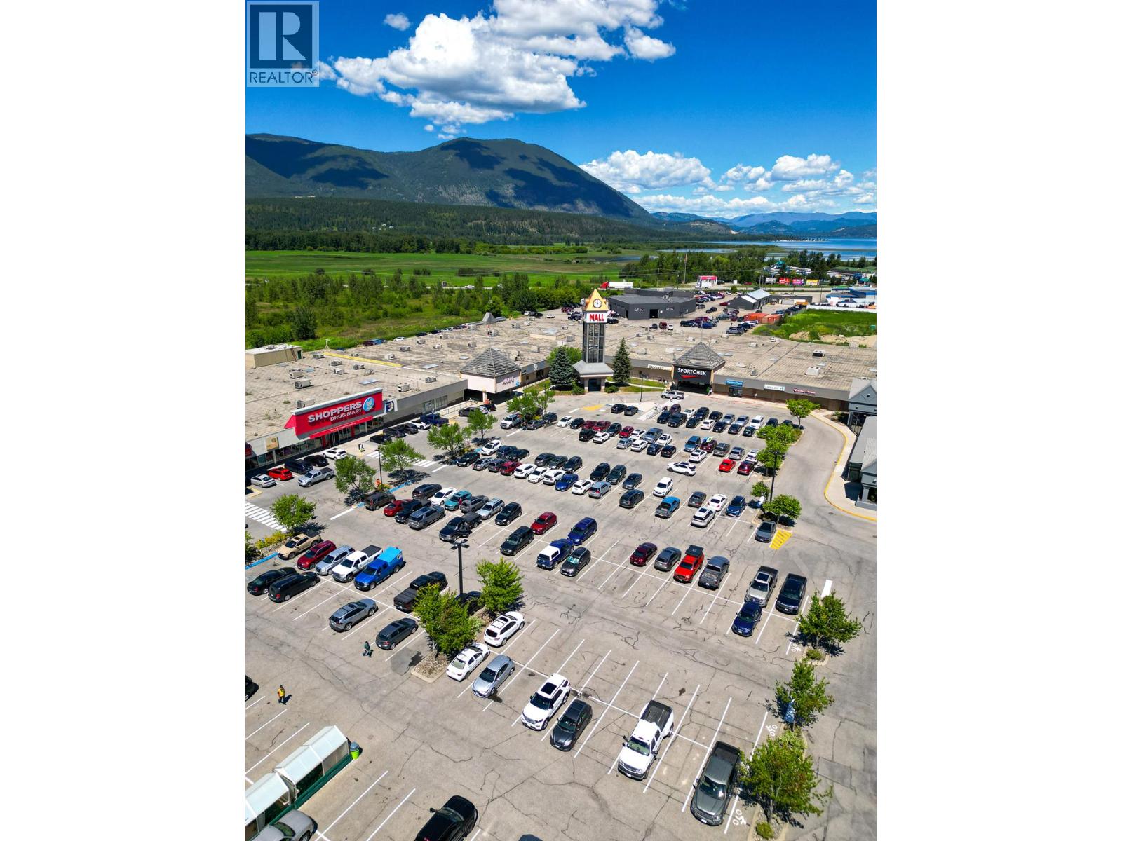 102 1151 10th Avenue Southwest, Salmon Arm