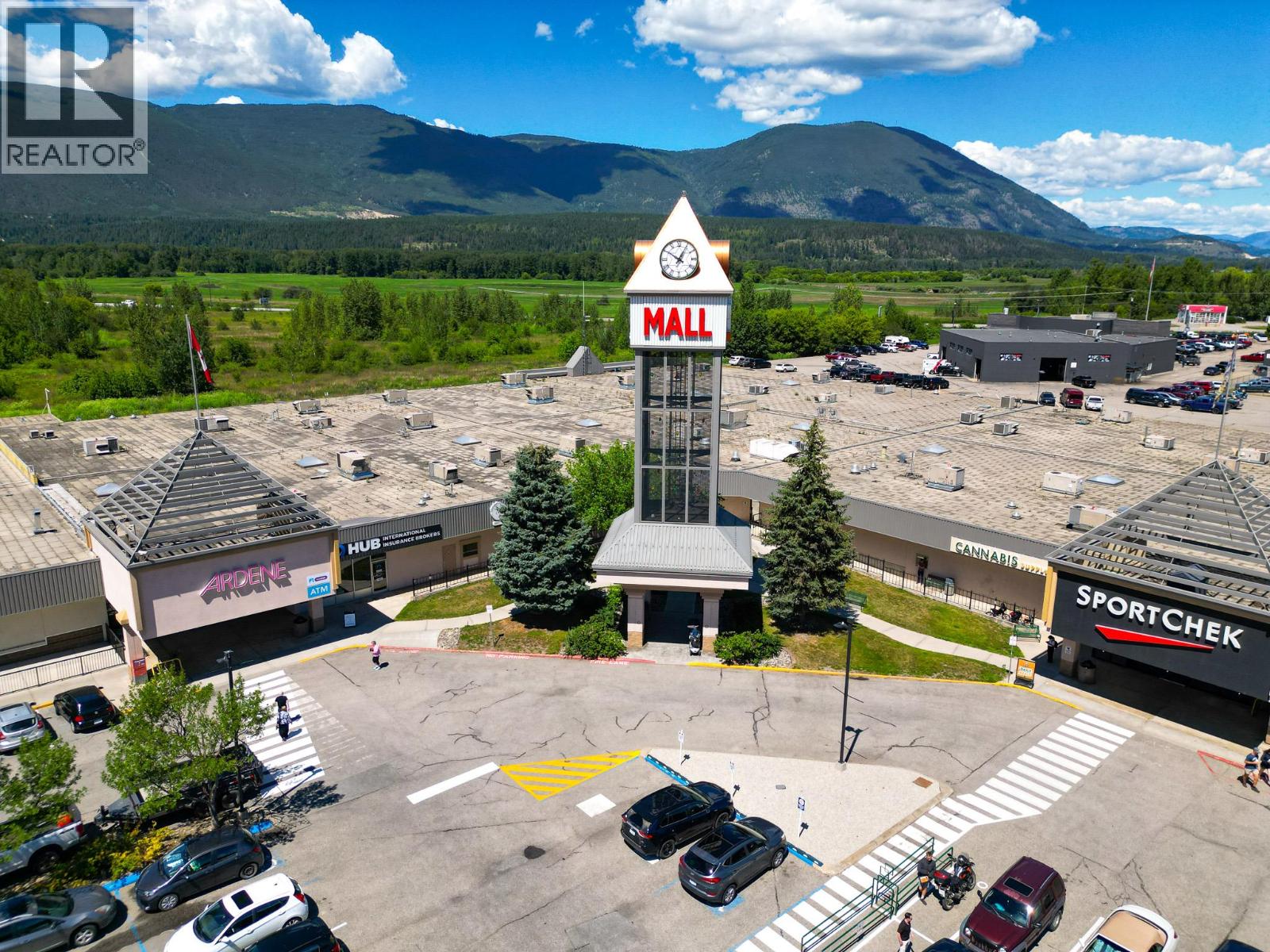 102 1151 10th Avenue Southwest, Salmon Arm
