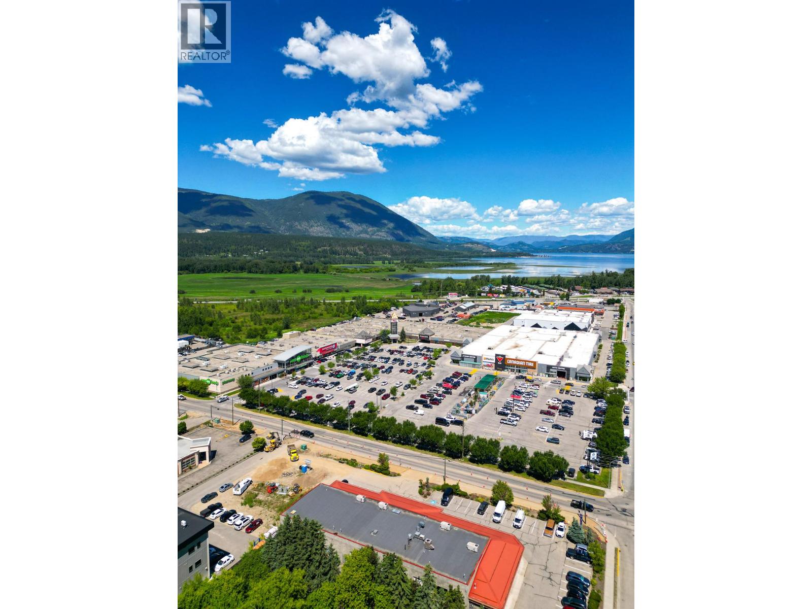 102 1151 10th Avenue Southwest, Salmon Arm