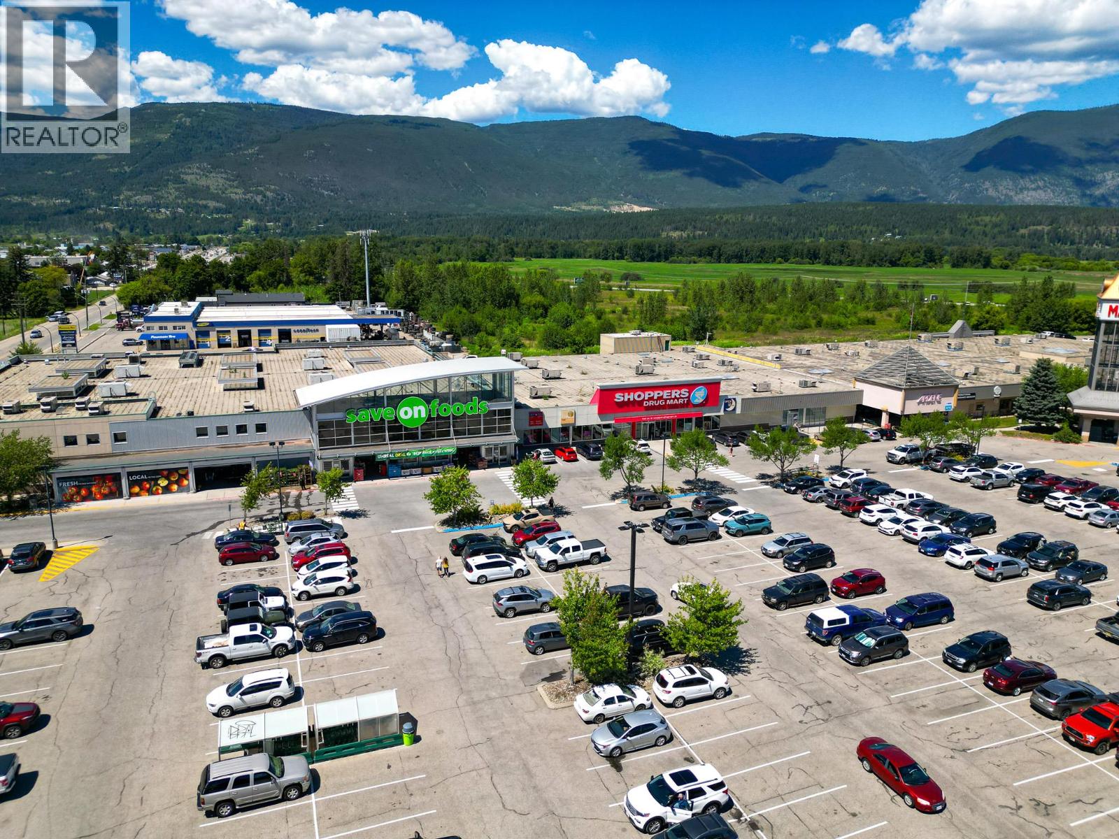 149 1151 10th Avenue Southwest, Salmon Arm