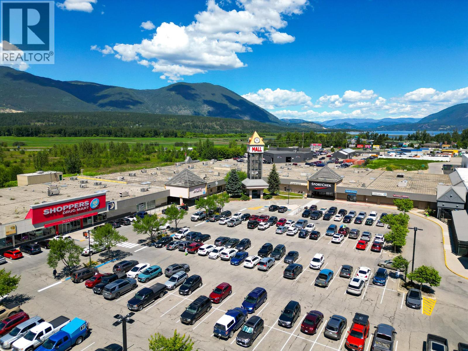149 1151 10th Avenue Southwest, Salmon Arm
