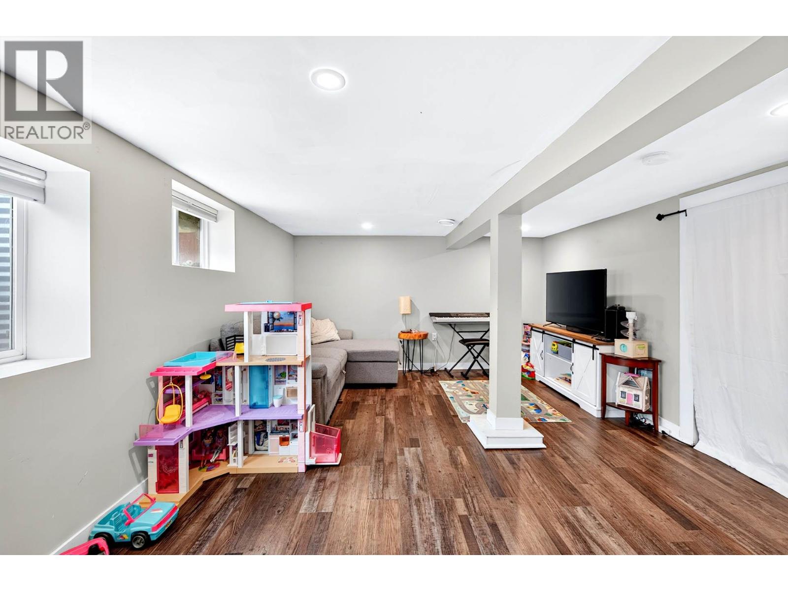 705 Dominion Street - 34