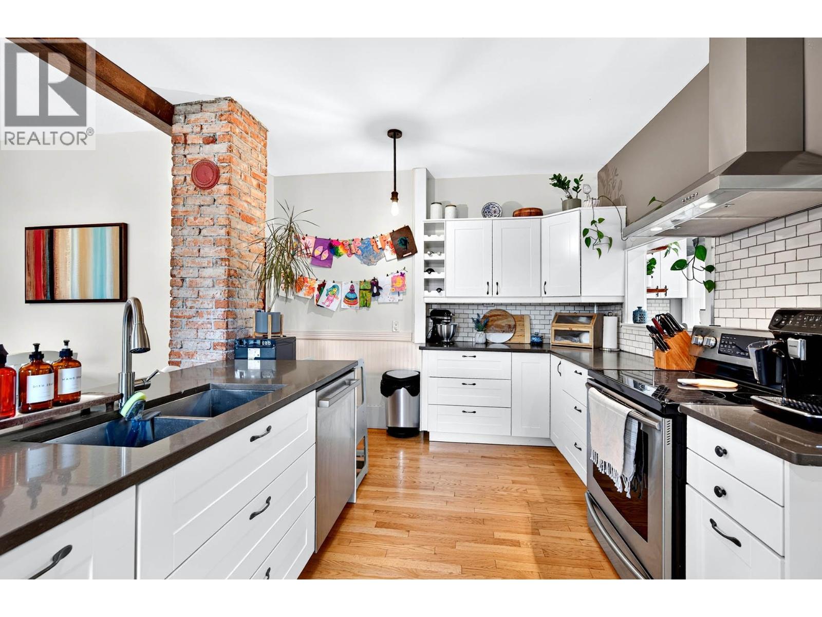 705 Dominion Street - 14