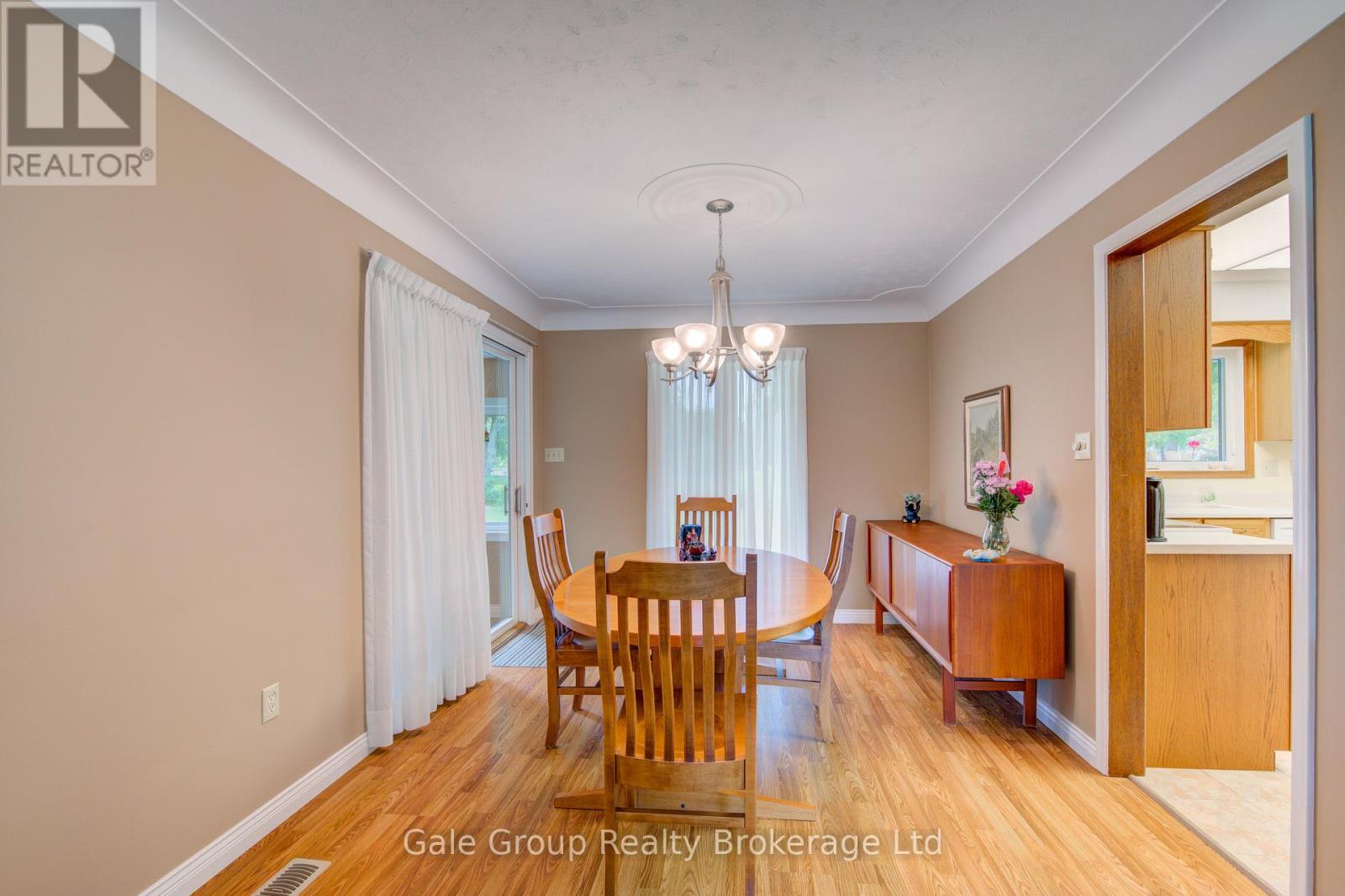 74 PINE STREET W - 11