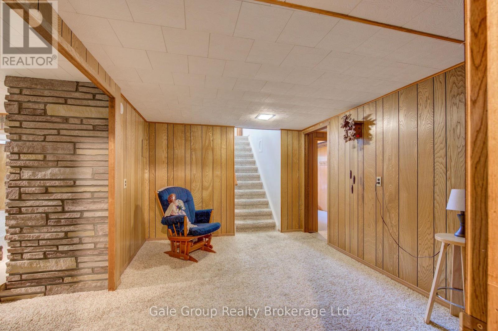 74 PINE STREET W - 27