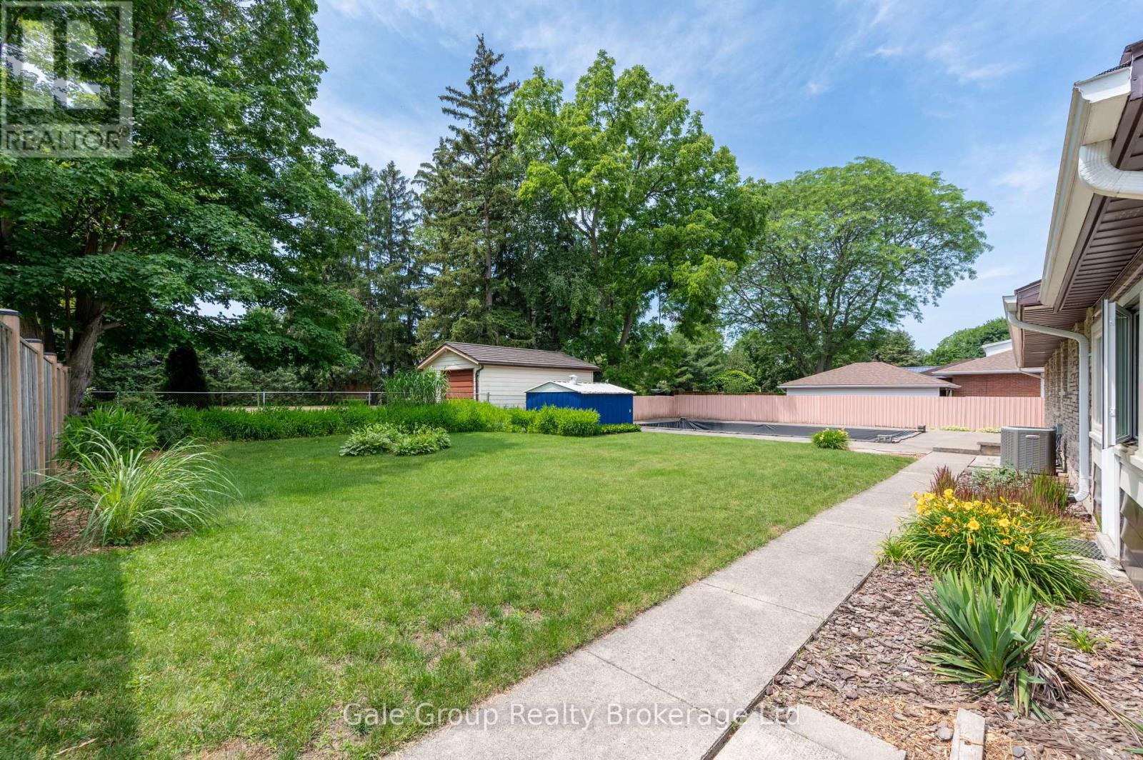74 PINE STREET W - 41