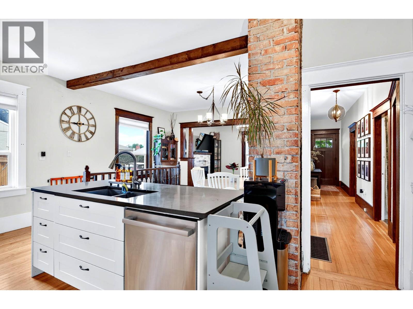 705 Dominion Street - 18