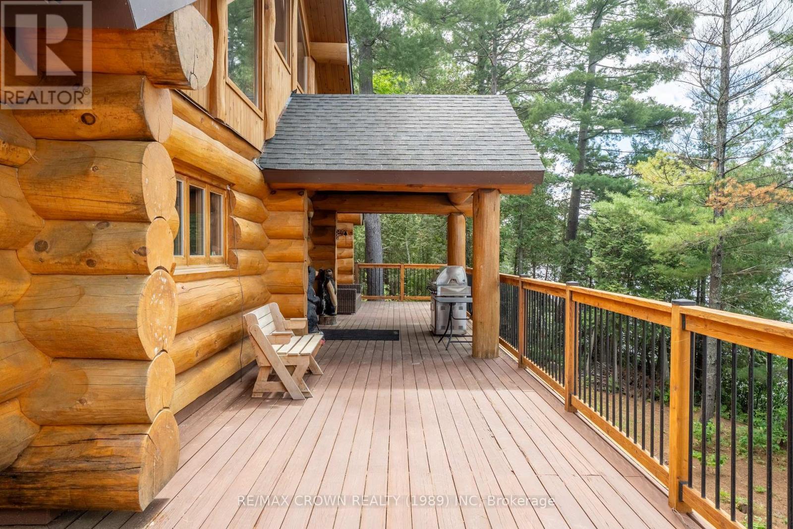 28 CASSELS LAKE C ISLAND - 2