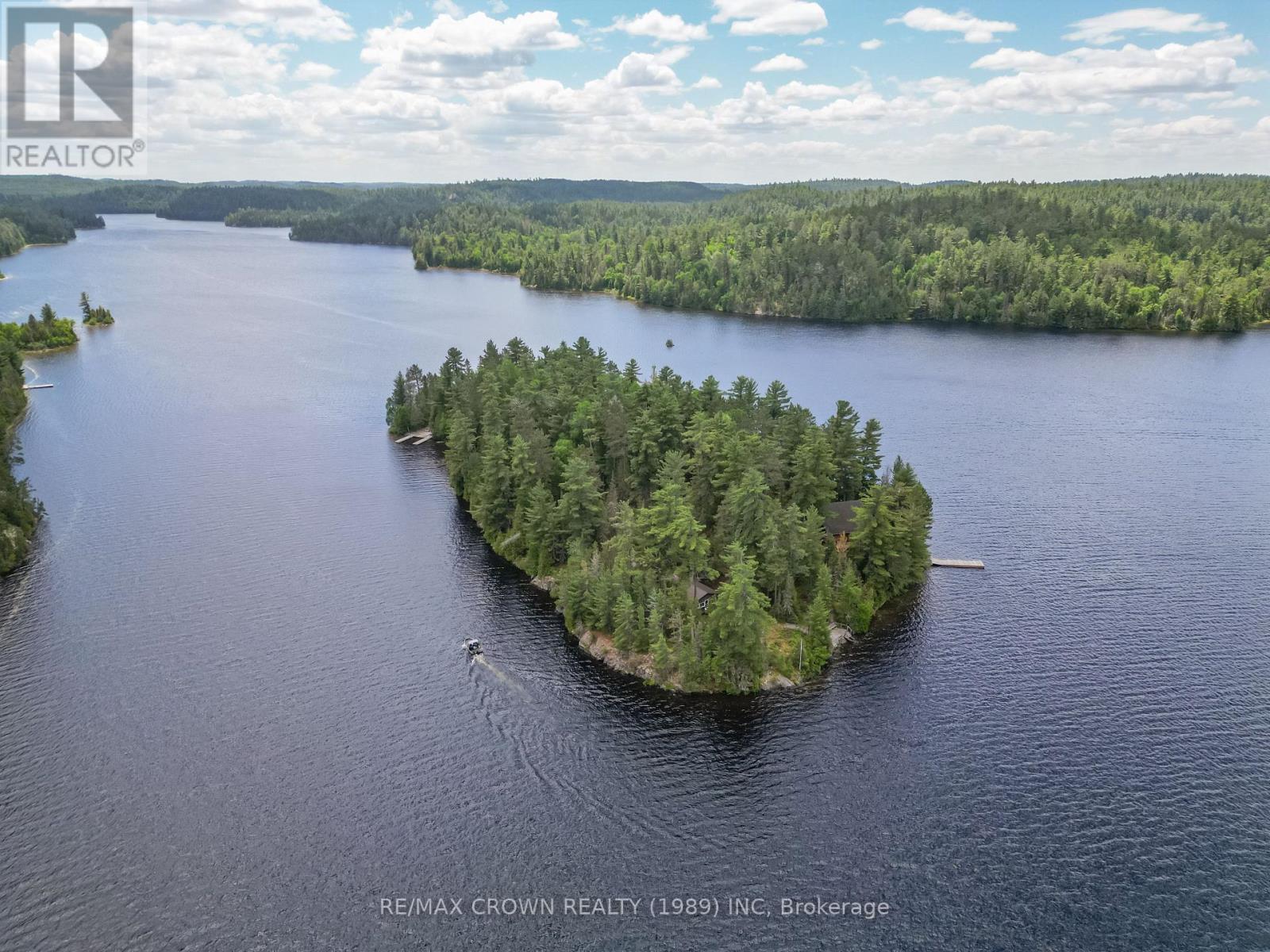 28 CASSELS LAKE C ISLAND - 49