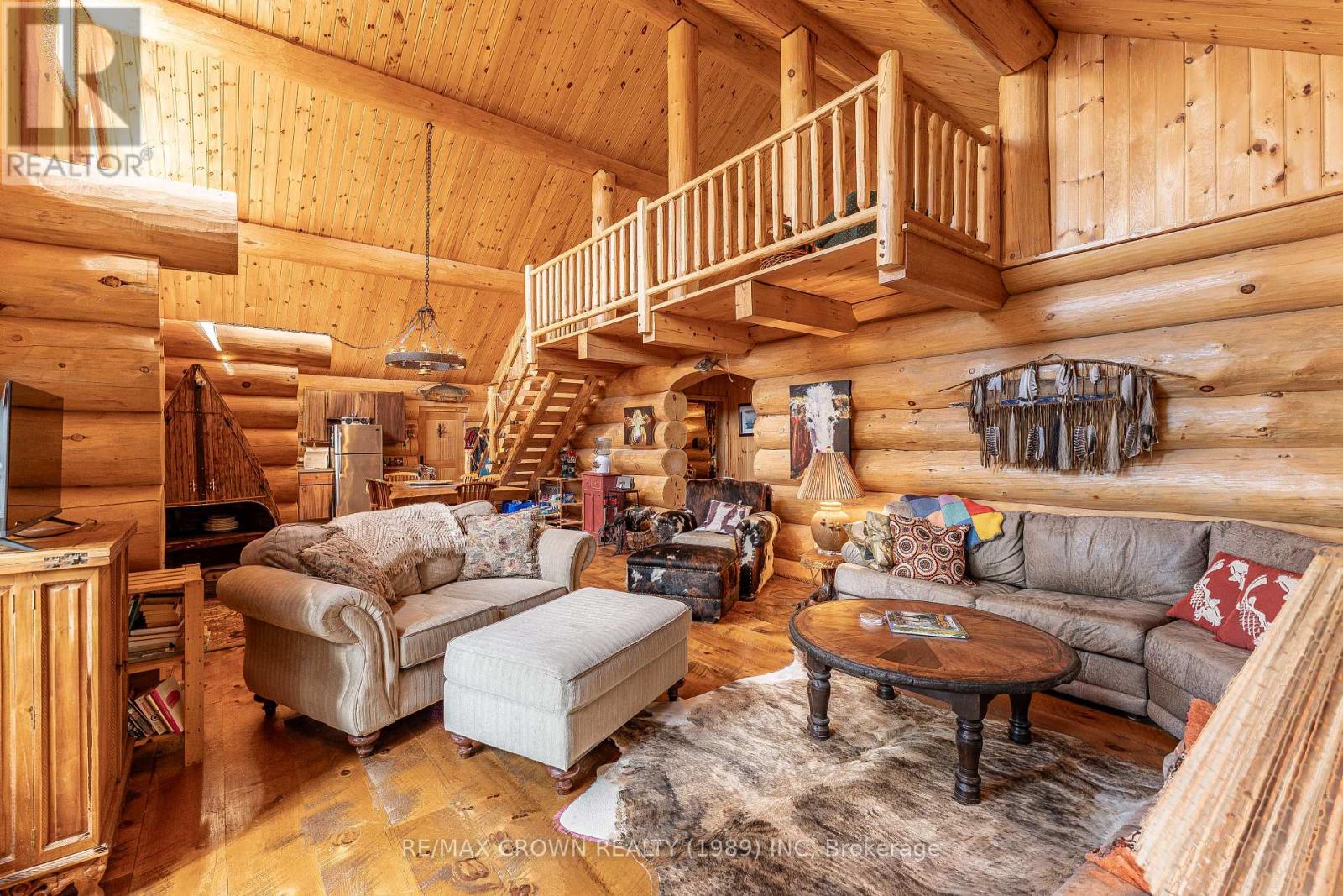 28 CASSELS LAKE C ISLAND - 6