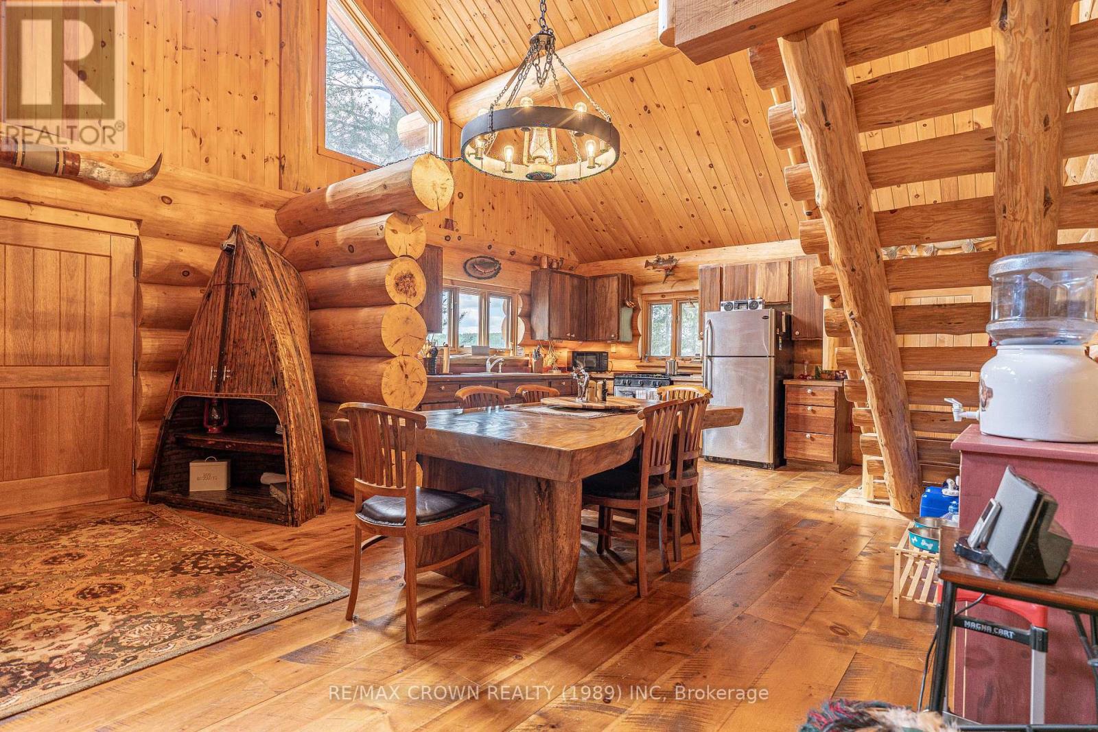 28 CASSELS LAKE C ISLAND - 8