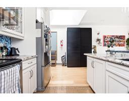 3 - 115 Roncesvalles Avenue, Toronto, ON M6R2K9 Photo 12