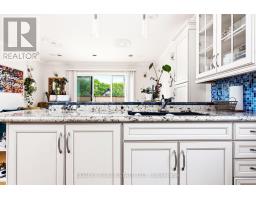 3 - 115 Roncesvalles Avenue, Toronto, ON M6R2K9 Photo 9