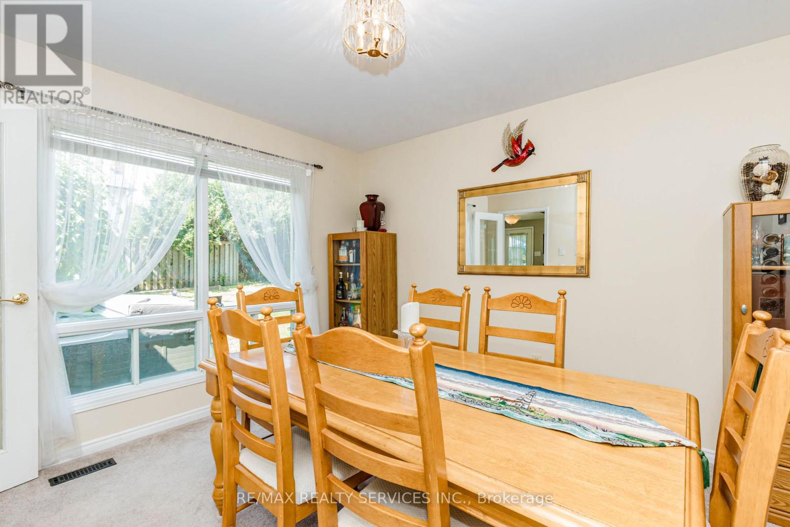 50 BARR CRESCENT - 13