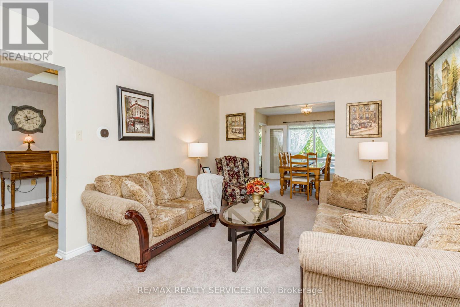 50 BARR CRESCENT - 20