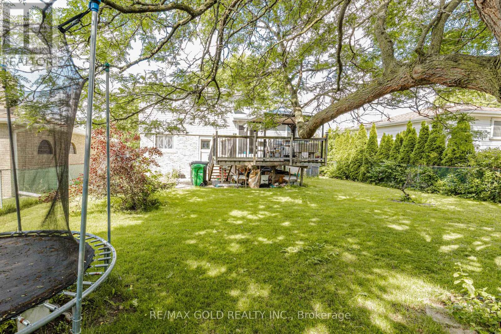 31 GONDOLA CRESCENT - 48