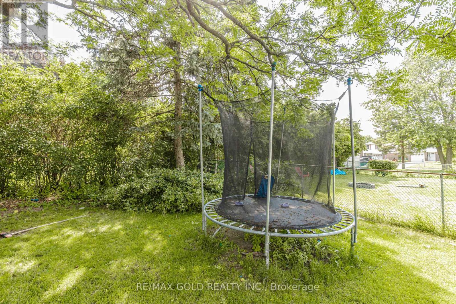 31 GONDOLA CRESCENT - 50