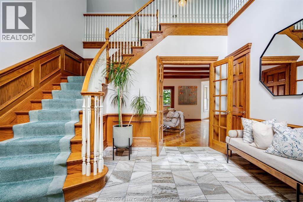 323 TALBOT STREET South - 10