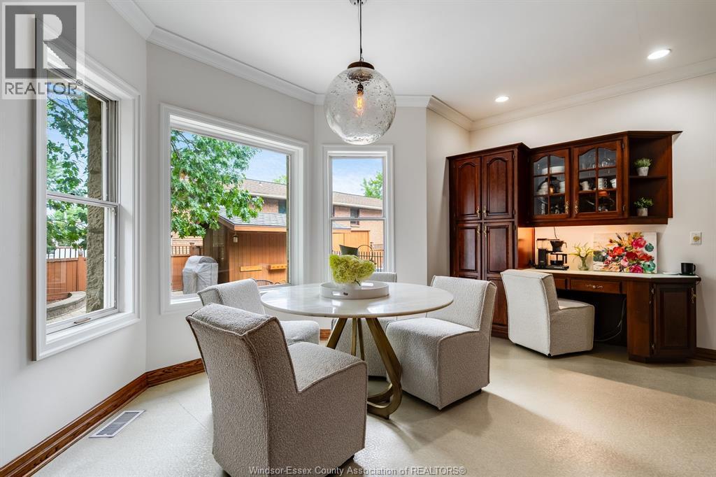 323 TALBOT STREET South - 20