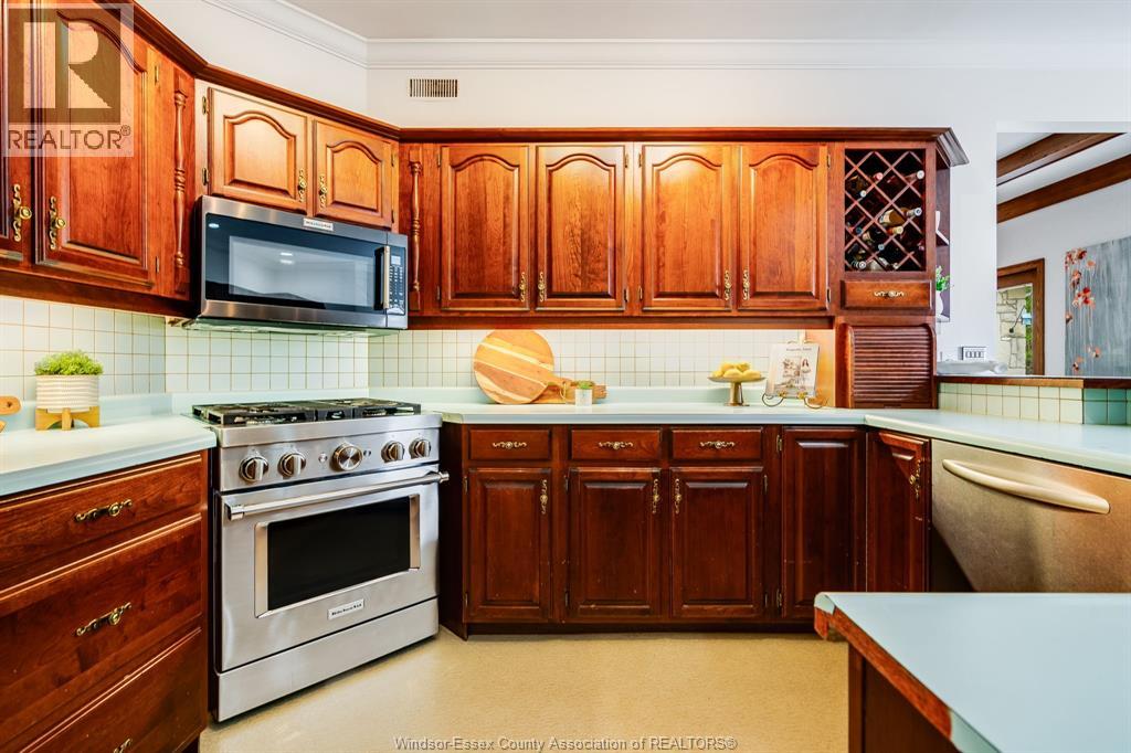 323 TALBOT STREET South - 22
